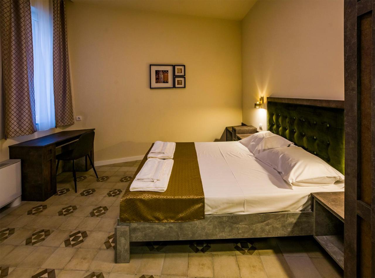 Lux Villa Old Town Beograd Bagian luar foto